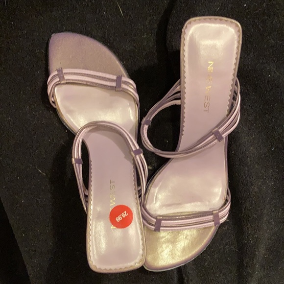 Heels - Picture 4 of 5